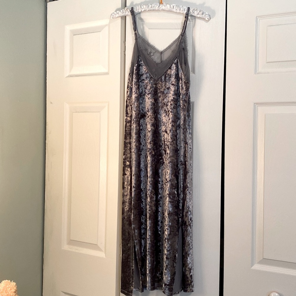 Mossimo velvet dress
